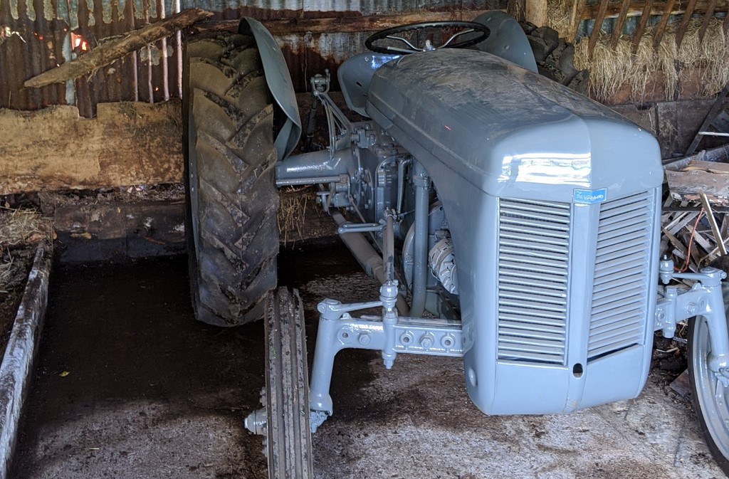 download Massey Ferguson TE20 tractor workshop manual